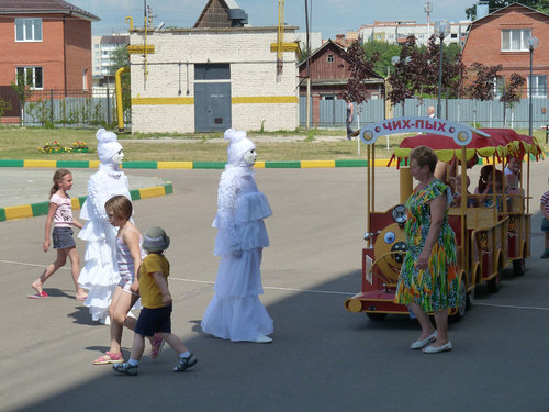 День Серпуховского района - сказочные герои праздника